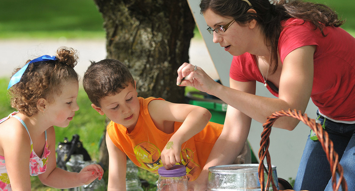 Read more about the article How To Start A Digital Community Radio To Enrich